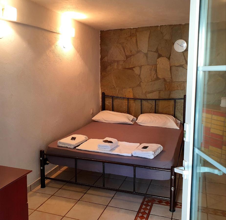 Mini Room In Old Town Kavala Exterior foto